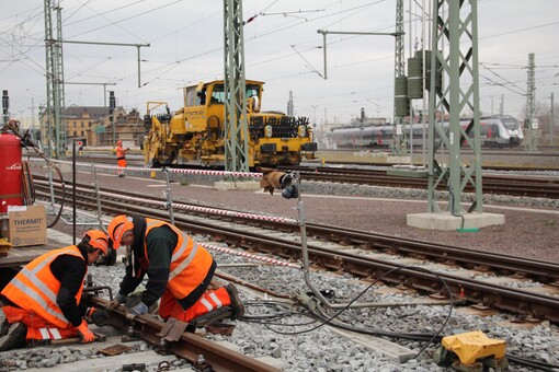 Gleisarbeiter auf Baustelle Gleisarbeiter auf Baustelle